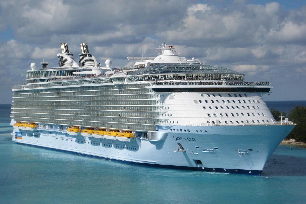 Oasis of the Seas at sea