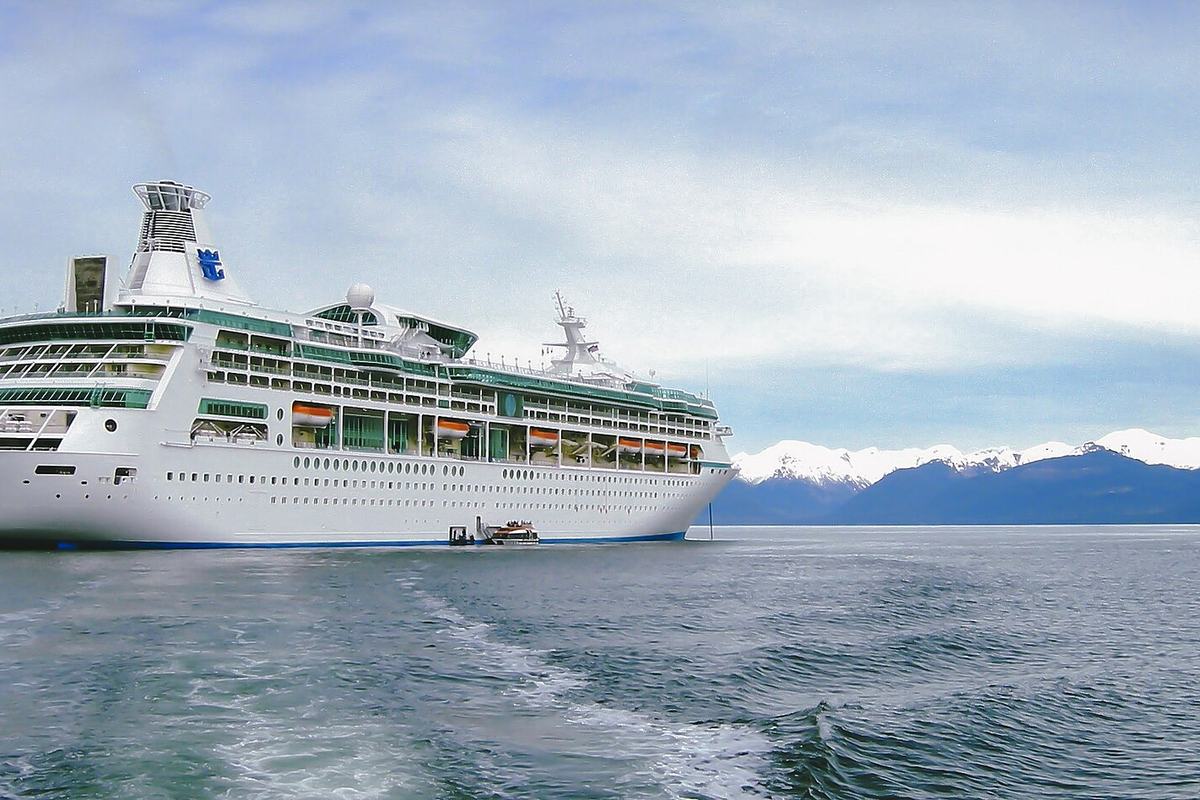 Vision of the Seas at sea